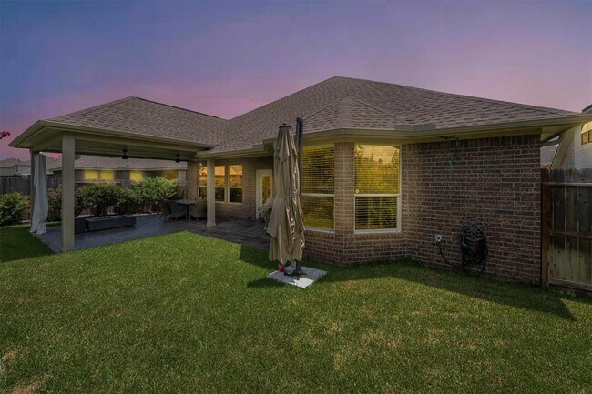 Building Photo - 25227 Hawthorne Blossom Dr