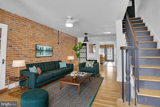 Primary Photo - 203 Wilder St