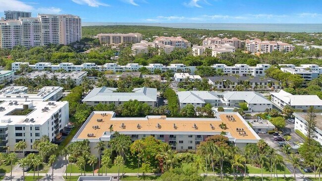 Building Photo - 240 Galen Dr