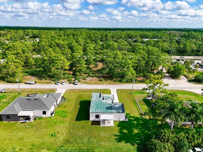 Building Photo - 2011 Olsen Ln