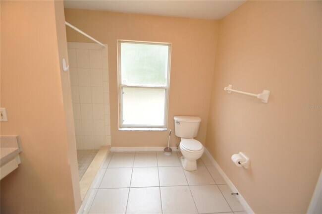 Building Photo - 65 Rolling Fern Dr