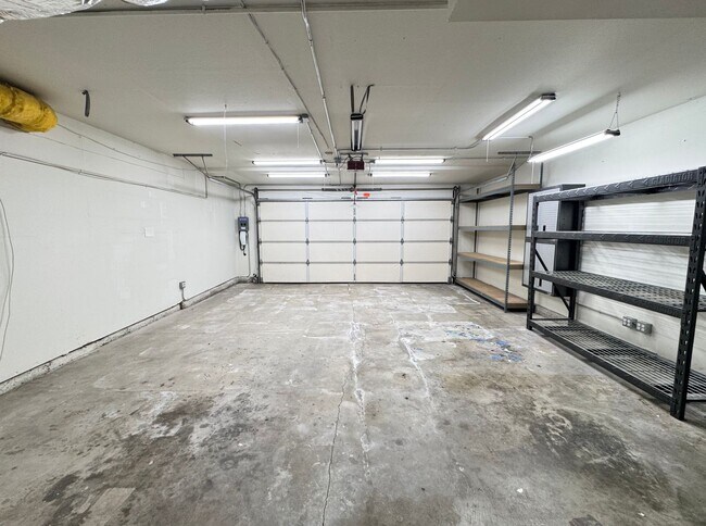 Building Photo - 16419 Bear Meadow Cir