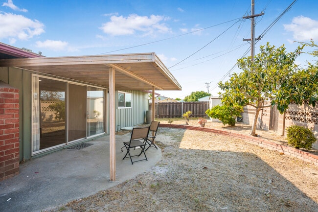 Building Photo - 4055 Draco Dr