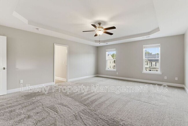 Building Photo - 588 Angel Oak Dr