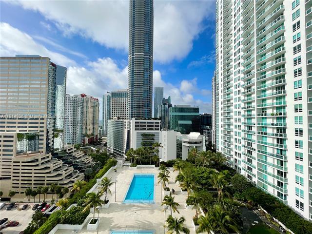 Building Photo - 950 Brickell Bay Dr