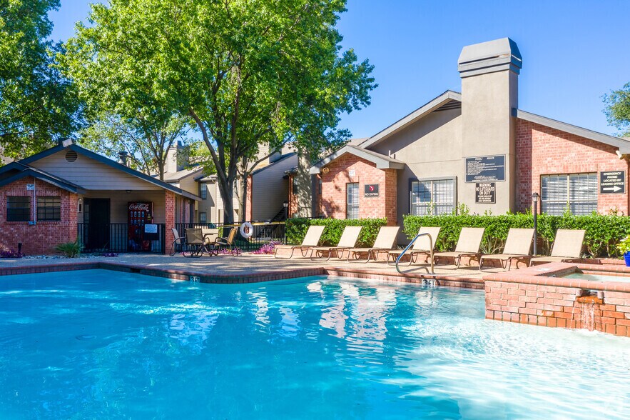 Walnut Creek 5901 Valleycreek Ln Arlington TX 76017 Apartment Finder