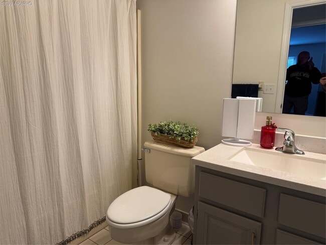 Building Photo - 17 Intervale Ave