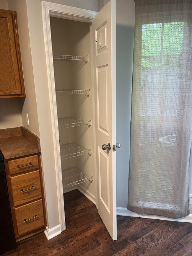 Building Photo - Charming 2 Bed, 2.5 Bath Townhouse in Nashville - Perfect Rental Opportunity!