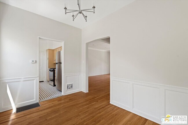 Building Photo - 1115 S Ogden Dr