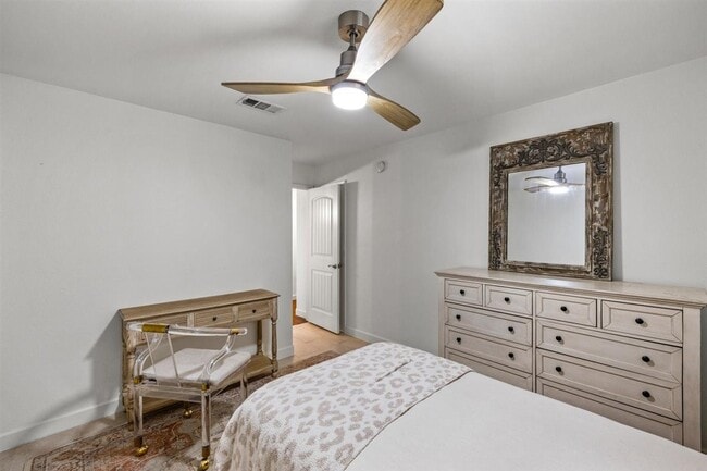 Building Photo - 2512 Azalea Ct