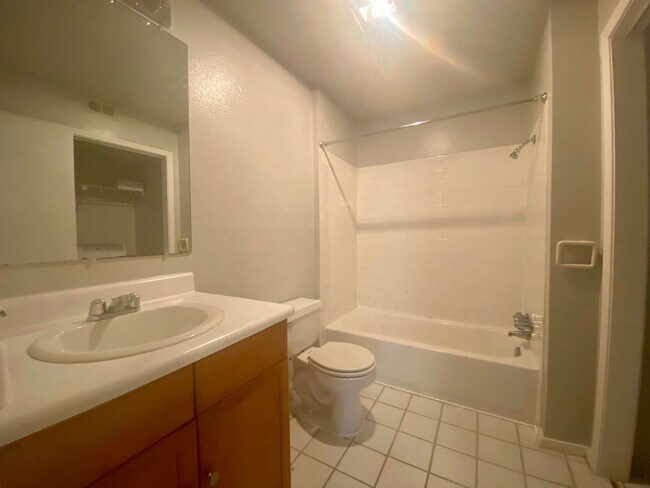 Building Photo - 4/3 Home in Clarksville! Incredible location! Available for August Prelease