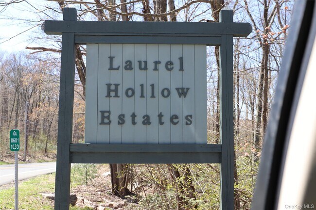 Building Photo - 45 Laurel Hollow Rd