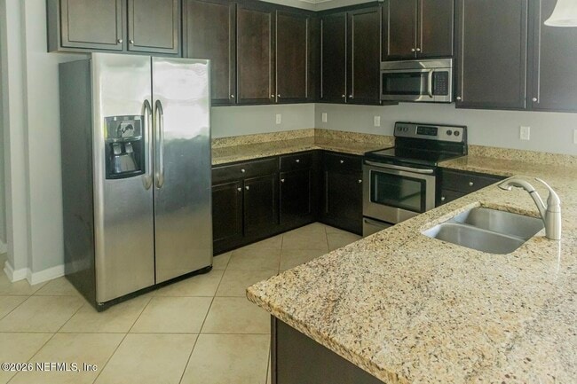 Building Photo - 10104 Bedford Lakes Ct