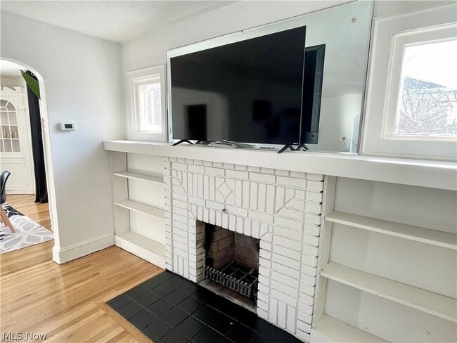 Building Photo - 250 Center Rd