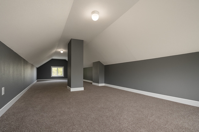 Building Photo - Affordable Spacious Home for your Family!