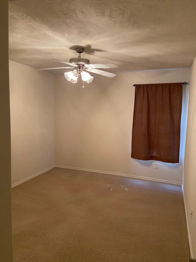 Building Photo - 18011 Rustic Brook Ct