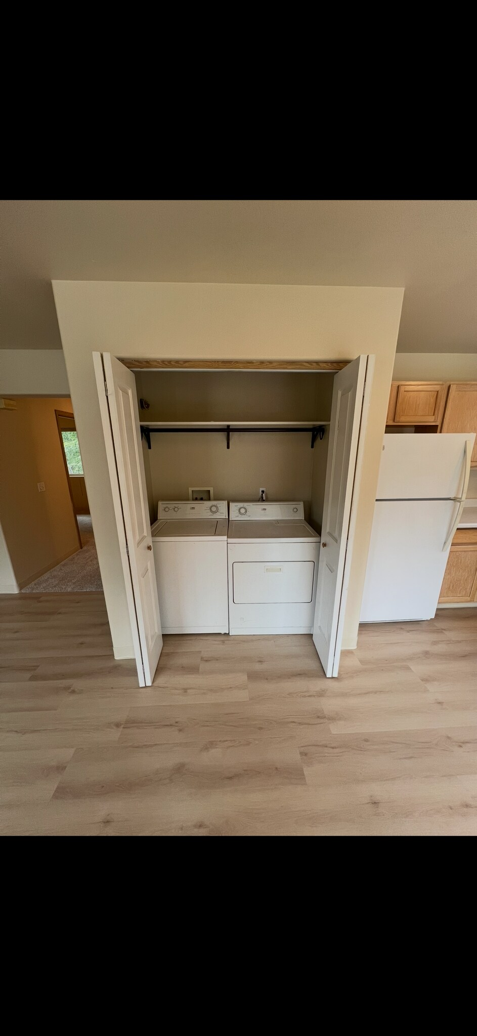 Building Photo - 225 E Stonehaven Cir