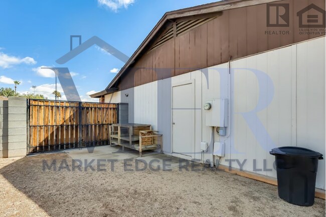 Building Photo - 2Bed/2Bath Home at SR-51/Bell Rd! $199 Mov...