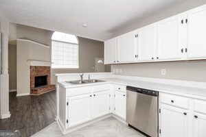 Building Photo - 110 Waterford Way