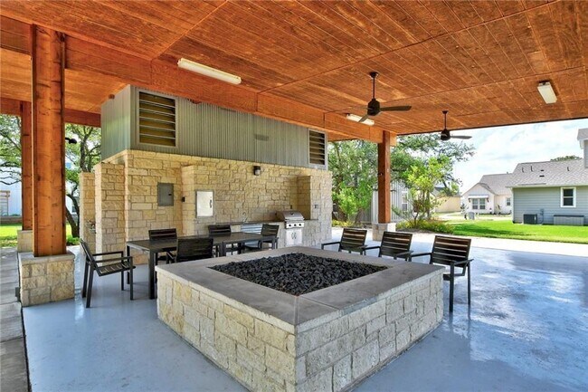 Building Photo - 1237 Lucca Dr