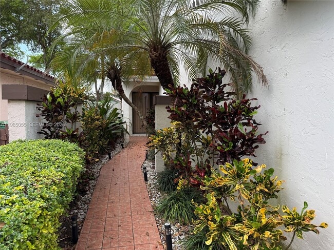 Building Photo - 17321 NW 63rd Ave