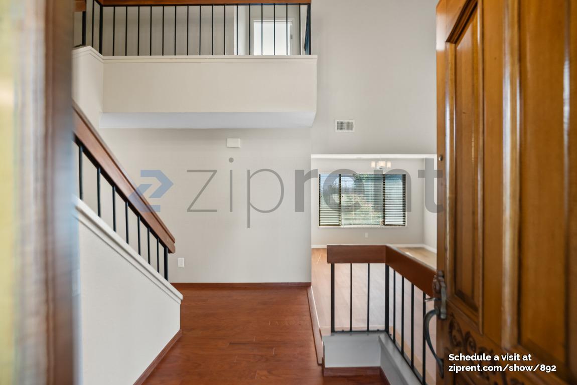 Building Photo - 3700 Hidden Springs Ct