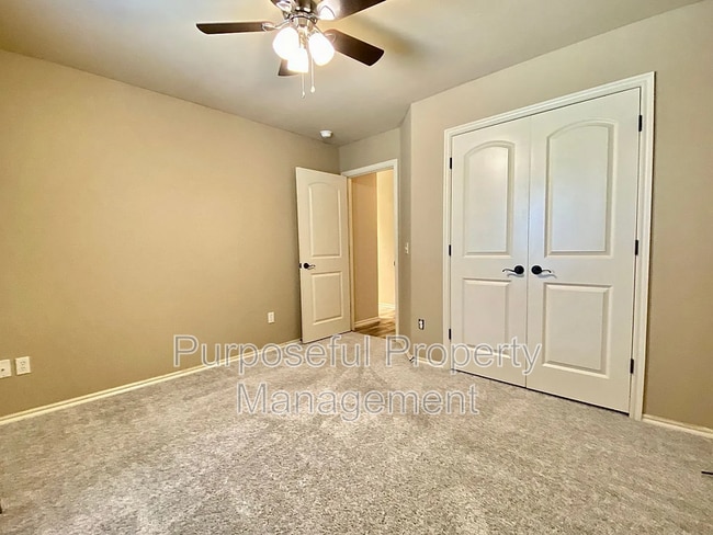 Building Photo - 2409 Austrian Pine Dr