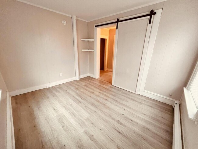 Building Photo - 34 Union St