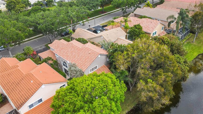 Building Photo - 237 NW 100th Ave