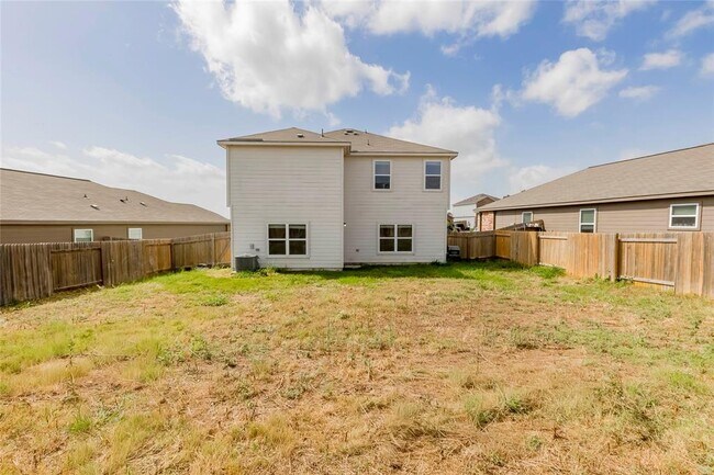 Building Photo - 117 Fairfax Ln