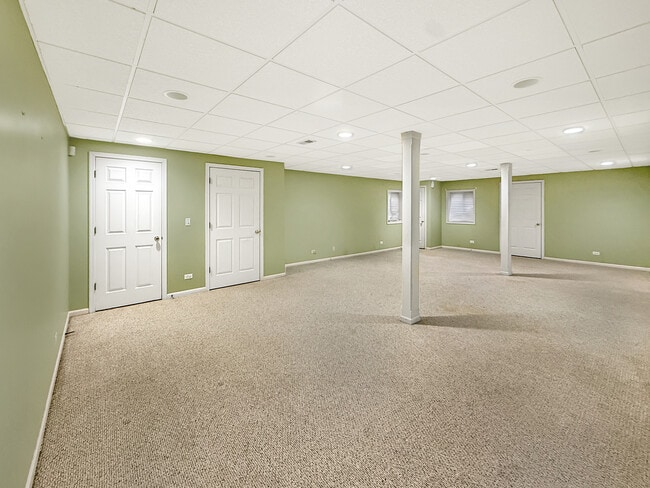 Building Photo - 18421 W Springwood Dr