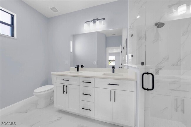 Building Photo - 3708 27th St SW