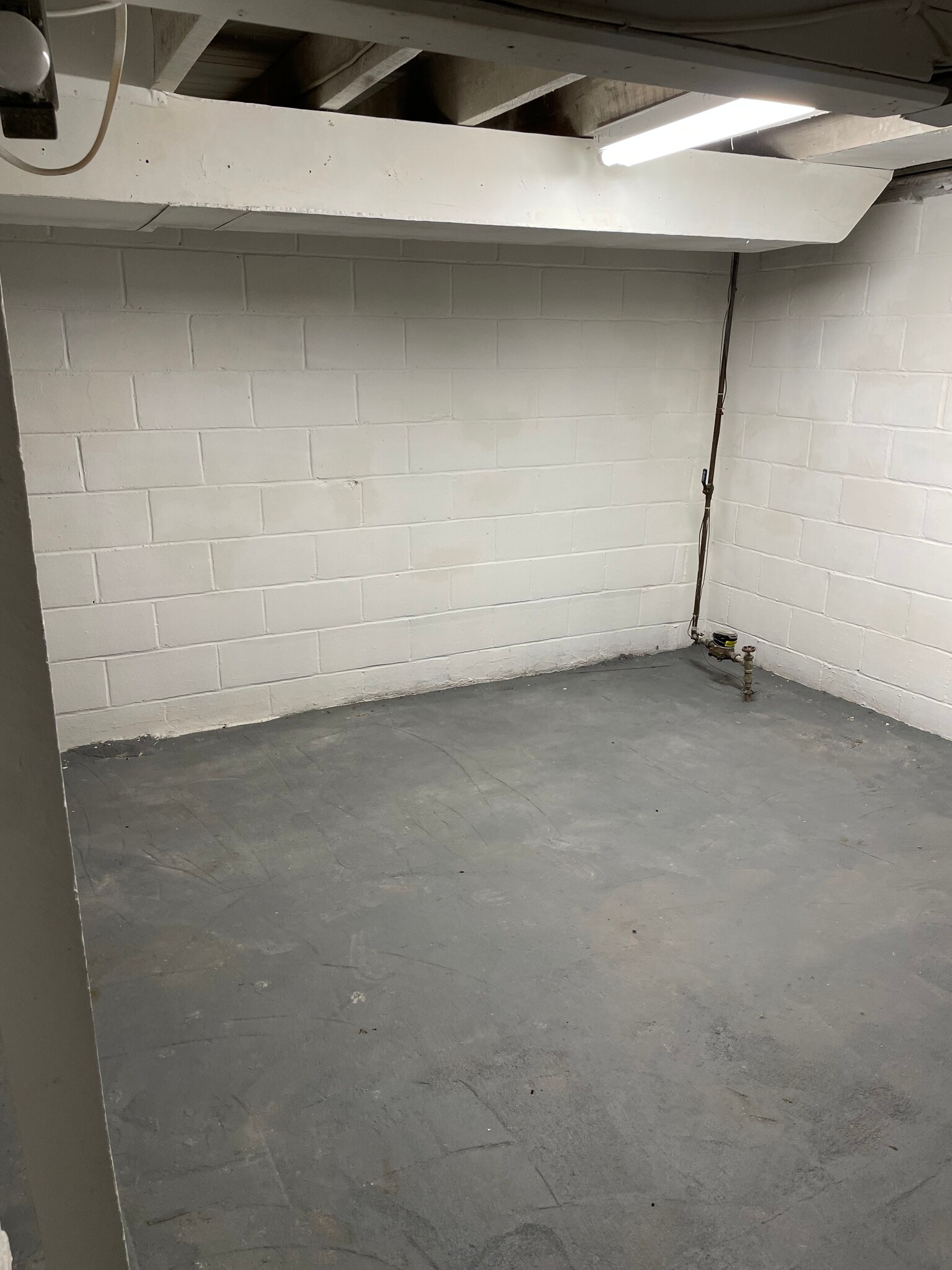 Building Photo - 706 E Saint Germain St