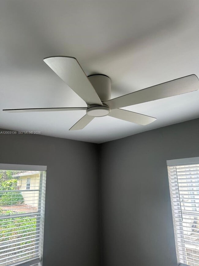 Building Photo - 2016 Miami Rd