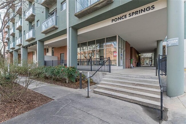 Building Photo - 620 Glen Iris Dr NE