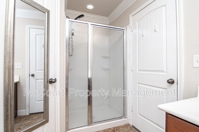 Building Photo - 805 Candlestick Dr