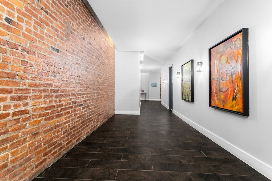 Building Photo - 177 Concord St