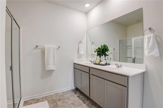 Building Photo - 257 Bur Oak Bend
