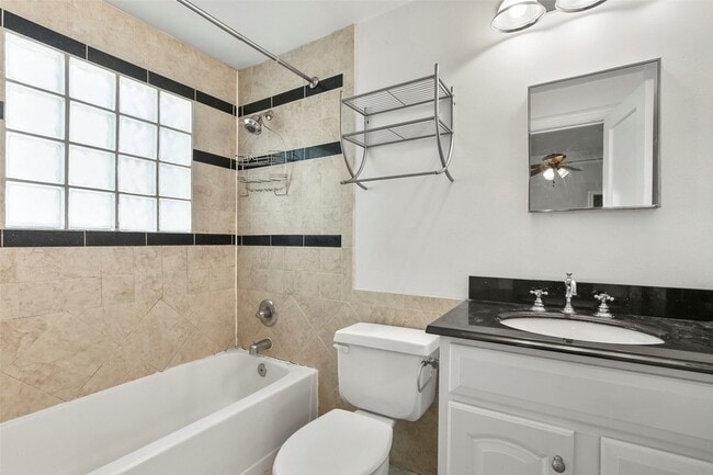 Building Photo - 6166 Oram St