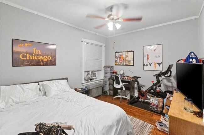 Building Photo - 3 bedroom in Chicago IL 60614