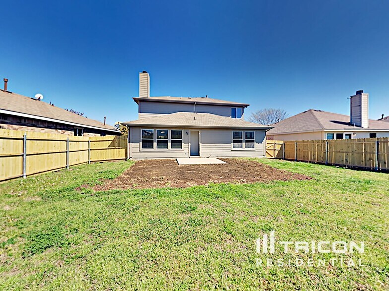 Building Photo - 1209 Warrington Way