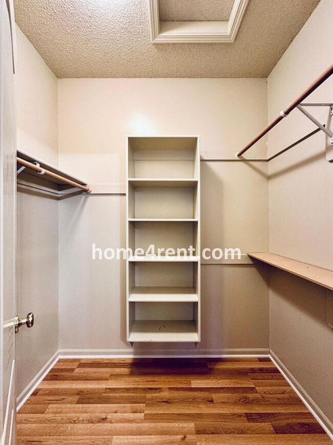 Building Photo - Maintenance Free! Main level Master, Finished Basement and Wood Floors in the Kitchen! *Brand New...