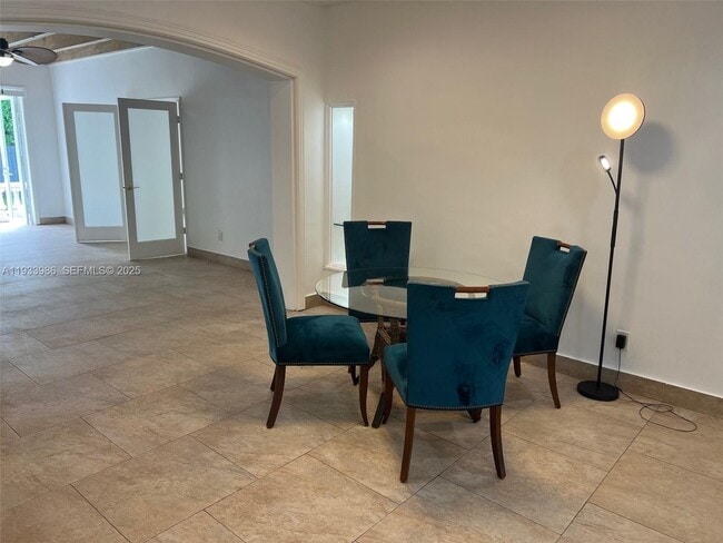 Building Photo - 4575 Post Ave