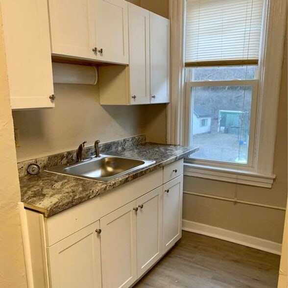 Building Photo - 2602 Spring Garden Ave