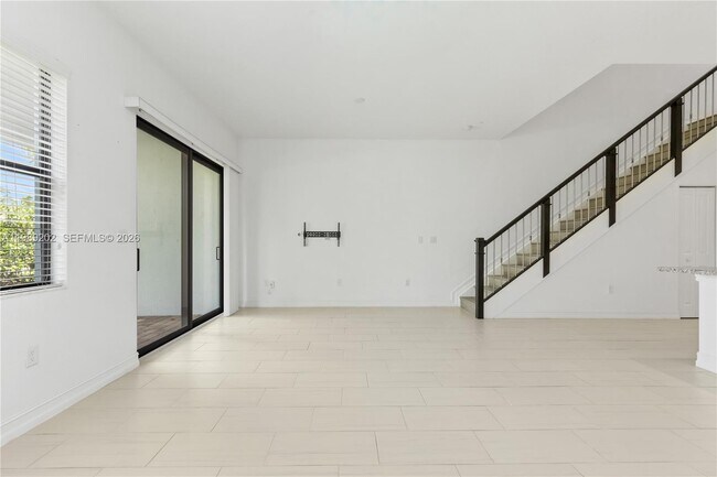 Building Photo - 11524 SW 16th St