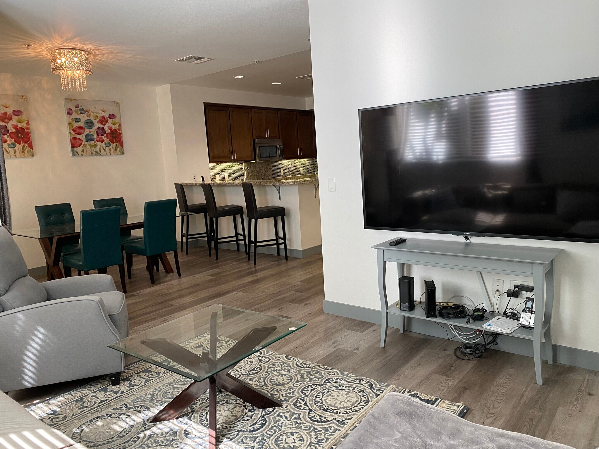 Living room - 21301 Erwin St