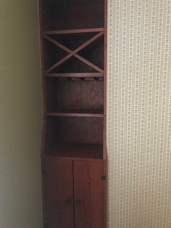 Building Photo - Private fenced yard and garage