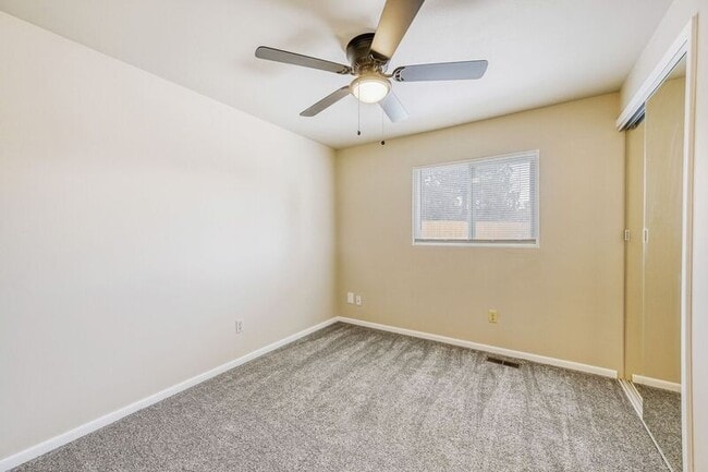 Building Photo - 5355 N Carefree Cir