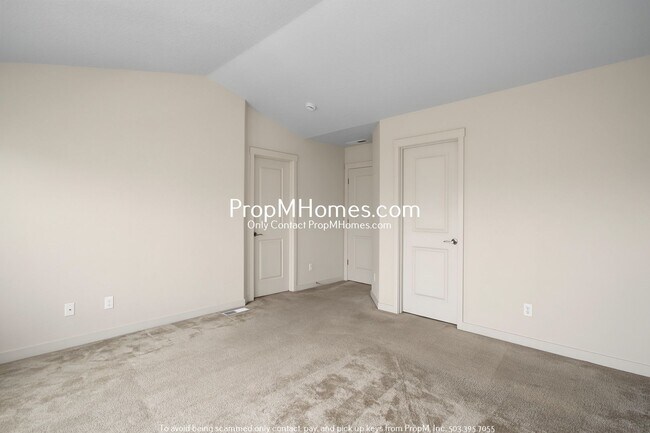 Building Photo - 16825 SW Romeo Terrace