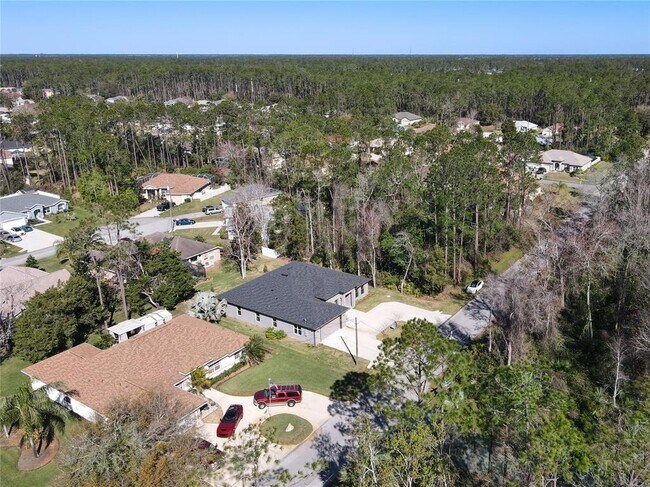 Building Photo - 11 Ethan Allen Dr